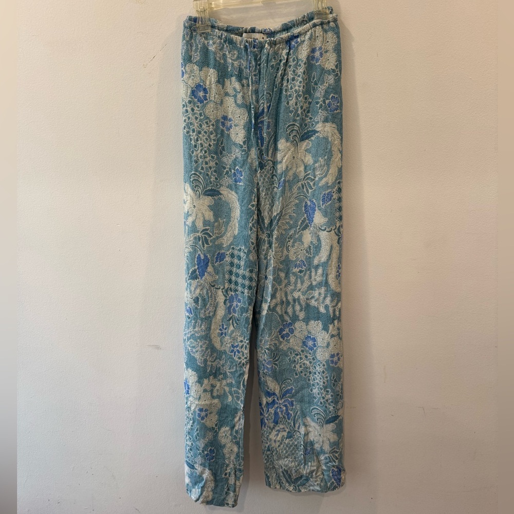 Abercrombie & Fitch Blue Floral Pants